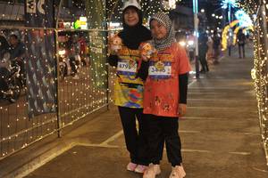 BIB: 4798, 3446
                            <button type="button" onclick="openModal(26274761)" class="btn btn-primary btn-sm float-right btn-popup" data-toggle="modal" data-target=".modal-high-quality">
                        <i class="fas fa-shopping-cart"></i> Add to Cart
                    </button>
                                            <button type="button" onclick="isThisMe(26274761, true)" class="btn btn-success btn-sm float-right btn-popup btn-isme hidden" data-toggle="tooltip" data-placement="bottom" title="นี่คือรูปของคุณใช่ไหม คลิกที่นี่เพื่อเอาเข้าอัลบั้ม">
                        <i class="fas fa-plus"></i> Add to album
                    </button>
                    <button type="button" onclick="isThisMe(26274761, false)" class="btn btn-warning btn-sm float-right btn-popup btn-isnotme hidden">
                        <i class="fas fa-ban"></i> Remove from album
                    </button>